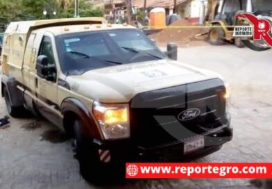 Unos 20 hombres armados asaltan camioneta de valores en poblado de Acapulco 