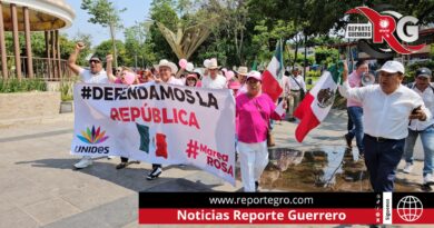 Se suma Chilpancingo a la marcha de Marea Rosa en respaldo a Xóchitl Gálvez