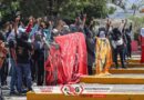 Normalistas de Ayotzinapa protestan y realizan destrozos en la caseta de Palo Blanco