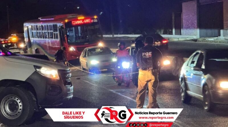 Localizan 2 cuerpos desmembrados en un taxi en Acapulco