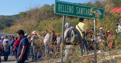 Encabeza alcaldesa de Eduardo Neri protesta para cerrar basurero de Metlalapa