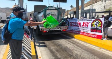 CETEG toma las casetas de la Autopista del Sol como parte de la huelga nacional