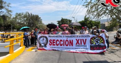 Maestros de la CETEG marchan y bloquean todo el centro de Chilpancingo